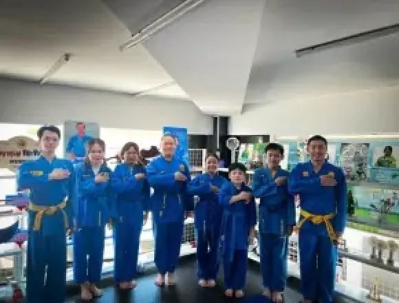 Trường THCS Hồ Văn Long 